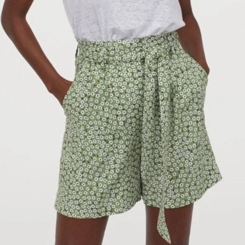 H&M Floral Paperbag Shorts